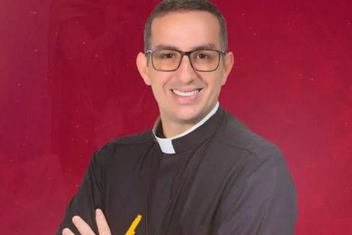 Diácono Rômulo Canuto apresenta show oracional no Teatro Deodoro nesta sexta (14)