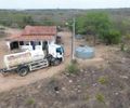 Prefeitura de Delmiro Gouveia realiza mutirão emergencial de água e beneficia 54 famílias na Zona Rural

