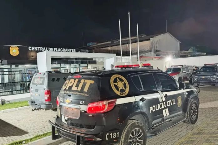 Após denúncia anônima e auxílio de drones, trio é preso por tráfico de drogas na Ponta Verde