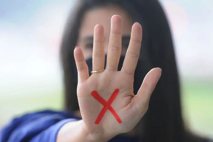 Para rebater crítica à prefeitura de Maceió, radialista faz ataque abjeto a uma mulher