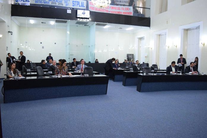 Fornecedores assistiram sessão da galeria