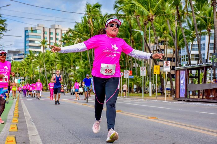 Outubro Rosa: Hospital lança corrida e renda será revertida para almofadas que auxiliam pacientes com câncer