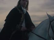 O Boticário propõe releitura de príncipe encantado em campanha de Malbec Black