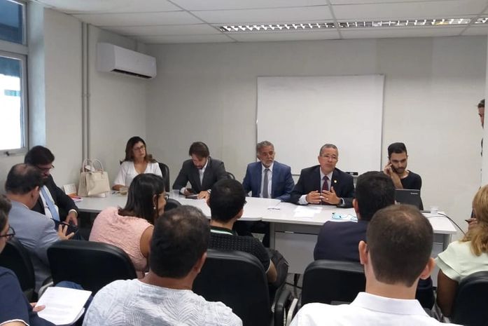 MP, sociedade e empresários debatem sobre aumento da passagem