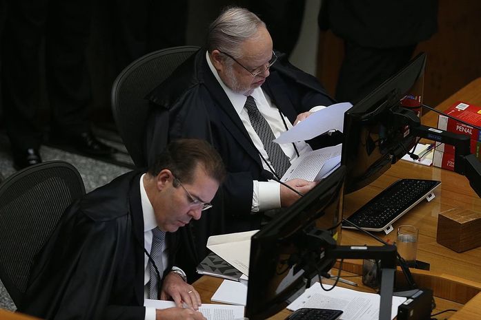 STJ começa julgamento de recurso contra condenação de Lula