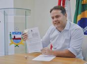 Decreto assinado por Renan Filho divide em três parcelas o recolhimento do imposto gerado com as vendas de final de ano