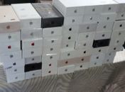 Centenas de Iphones foram apreendidos.