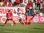 CRB vence o Penedense fora de casa e assume a liderança do Alagoano