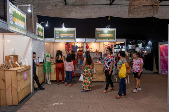 Empreendedores do Flexal participam da feira internacional Feirarte