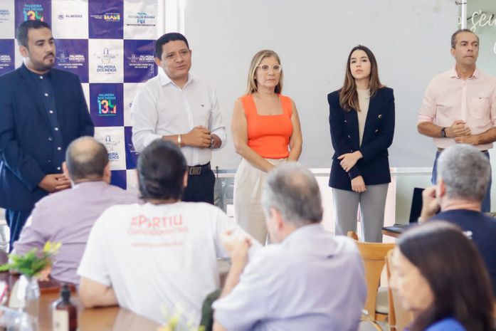 Júlio Cezar divulga Festival de Inverno e potencialidades de Palmeira para agentes de viagens
