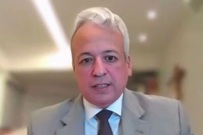 Advogado e jurista Adriano Soares