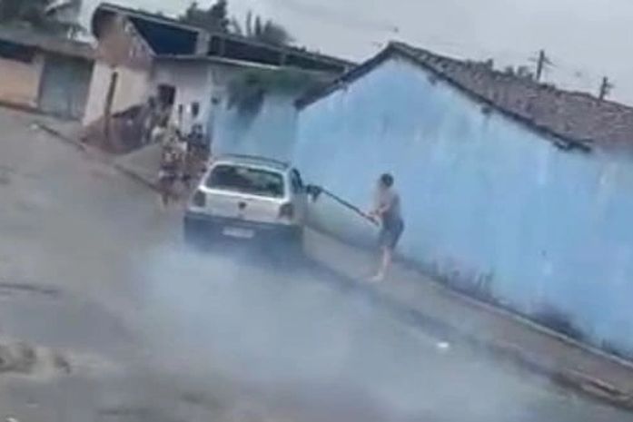 Motorista joga carro contra ex e deixa três feridas em Rio Largo