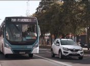 Faixa exclusiva garante agilidade no deslocamento do transporte público