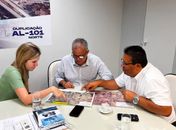 Deputada Cibele Moura e prefeito Josias Aprígio levam demandas de Minador do Negrão a secretários de Transporte e Educação de AL