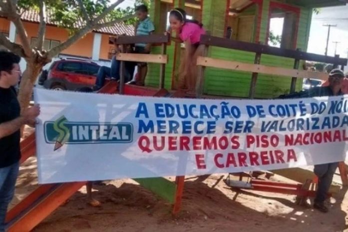 Professores de Coite do Noia e Campo Grande paralisam atividades