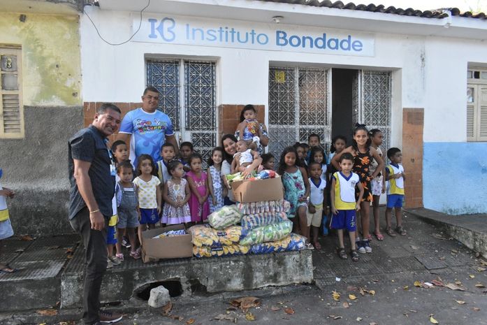 Alunos arrecadam mais de uma tonelada e meia de donativos durante campanha solidária