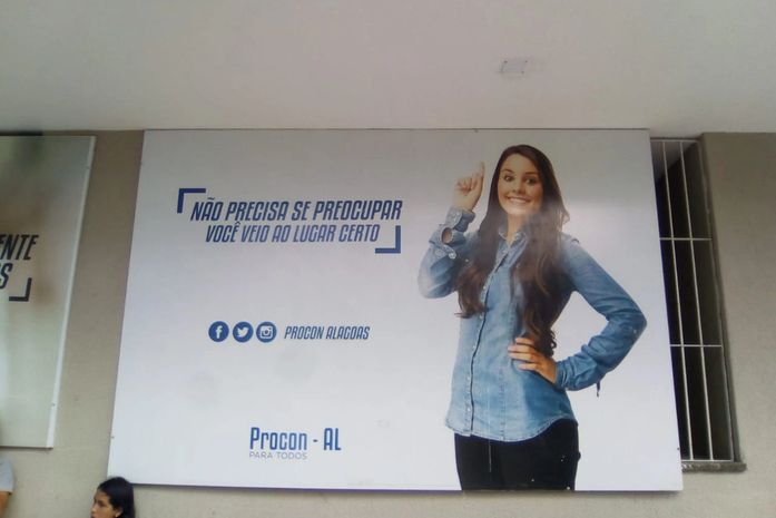 Se o Procon, em Alagoas, é para tod@s,por que as imagens estampadas nas paredes da instituição são tão ,conservadoramente, hegemônicas?