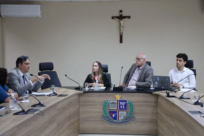 MPAL discute impactos socioambientais e mortandade de peixes após vazamento de melaço em lagoa