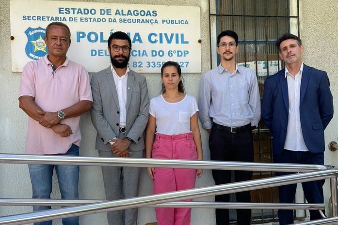 Advogada é vítima de lesbofobia em restaurante de Maceió; veja vídeo