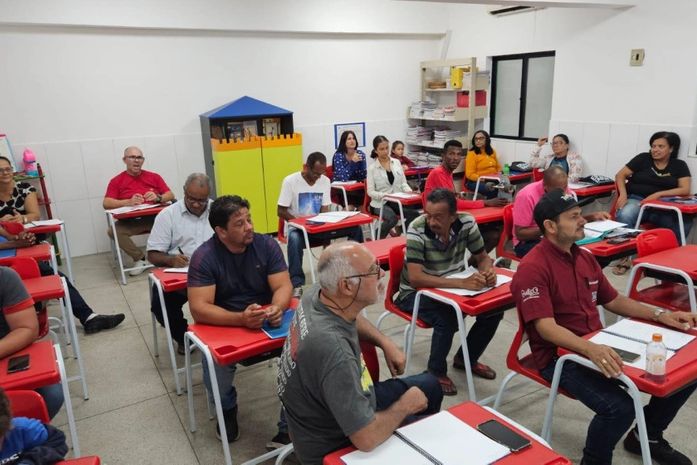 Educação oferece curso de espanhol para profissionais do turismo de Maceió