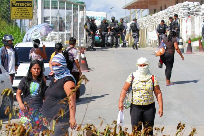 Governo do Amazonas confirma 57 mortes em presídios