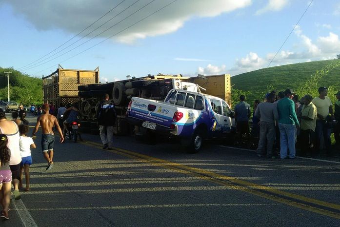 Motociclista morre em colisão entre moto e dois carros em Ibateguara