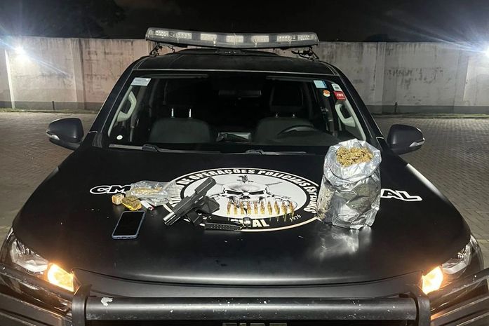 Bope prende homem com pistola 9mm e quase 1 kg de maconha em Maceió