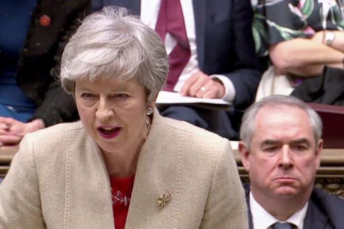 Primeira-ministra britânica anuncia renúncia