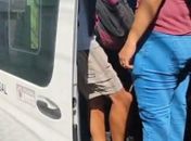 Van superlotada e com irregularidade: motorista é autuado pelo DMTT