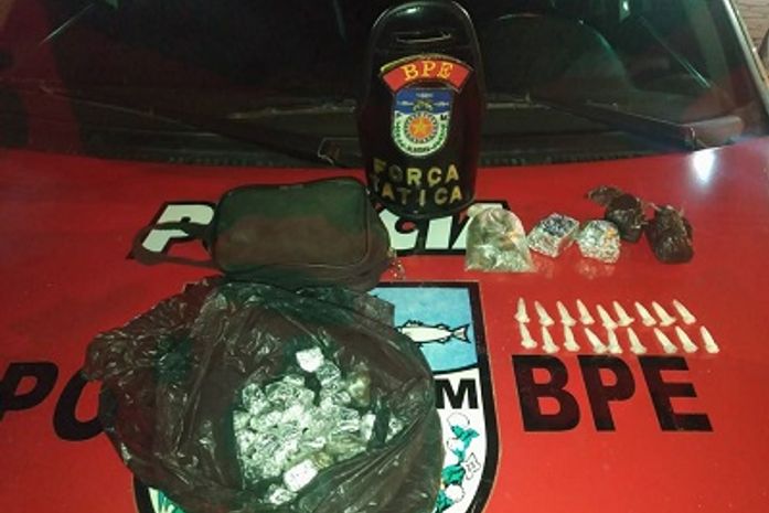 PM apreende drogas com indivíduo no bairro de Cruz das Almas