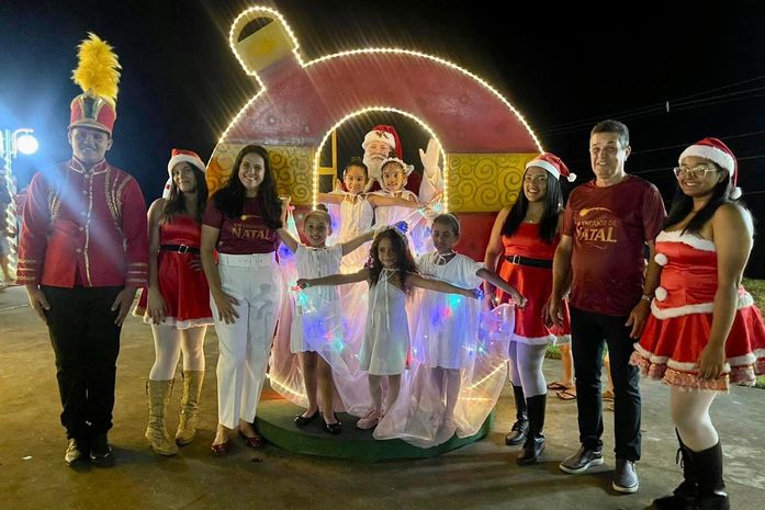 Com chegada do Papai Noel e diversas atrações, prefeitura de Branquinha promove abertura do Encanto de Natal