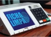 STF mantém aplicação da Ficha Limpa para condenados antes de 2010