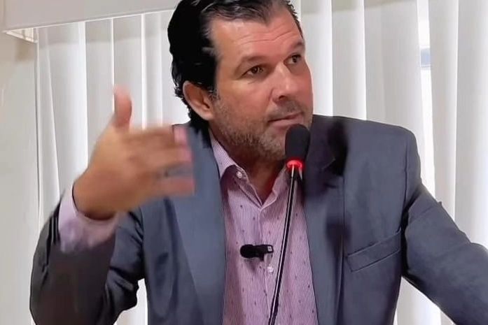 Vereador propõe fim da cobrança da taxa de água em Mata Grande, critica desabastecimento e cobra audiência pública
