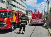 Incêndio em cobertura de hotel: dois homens são levados à UPA após inalarem fumaça