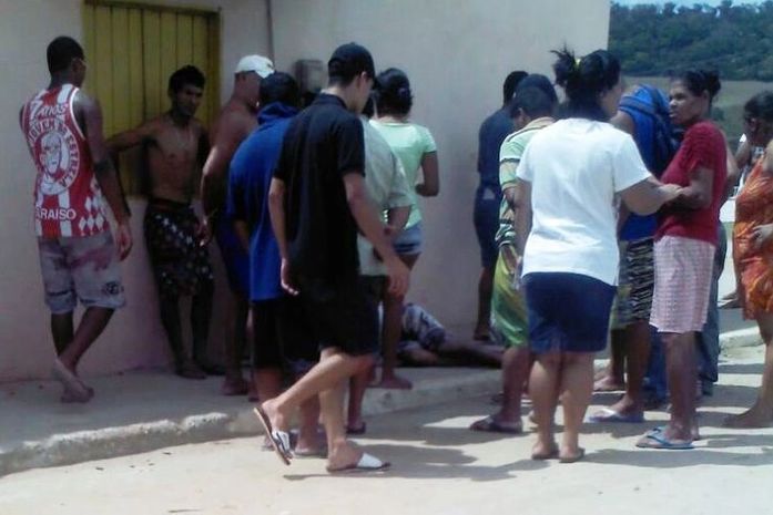 Jovem foi alvejado várias vezes na cabeça (Foto: Alagoasweb)