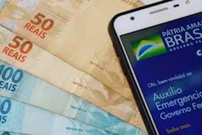 Em julho, 4,4 milhões de lares sobreviveram só com auxílio emergencial