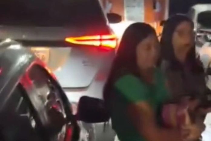 Passageiros e motoristas ficam 'presos' na travessia de balsa no Rio Manguaba por falta de condutor