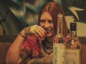 “Cachaceira com muito orgulho”: conheça a história da sommelier Etienne Meira