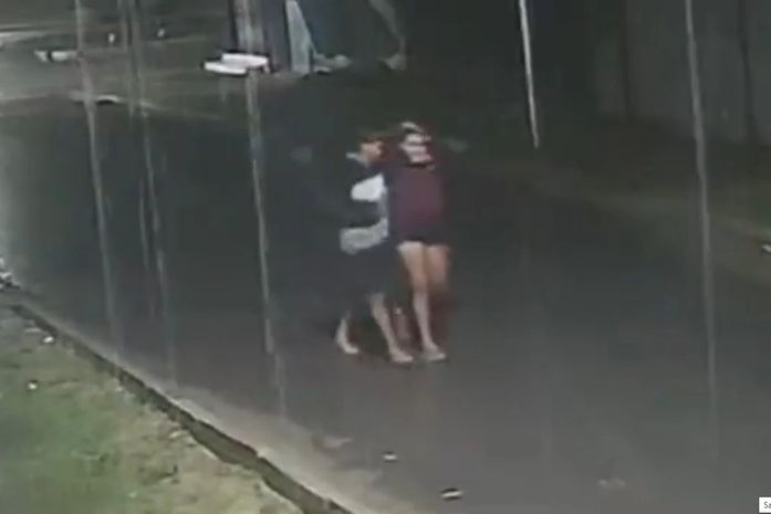 Polícia divulga imagens de suspeito de matar adolescente com 51 facadas em Rio Largo