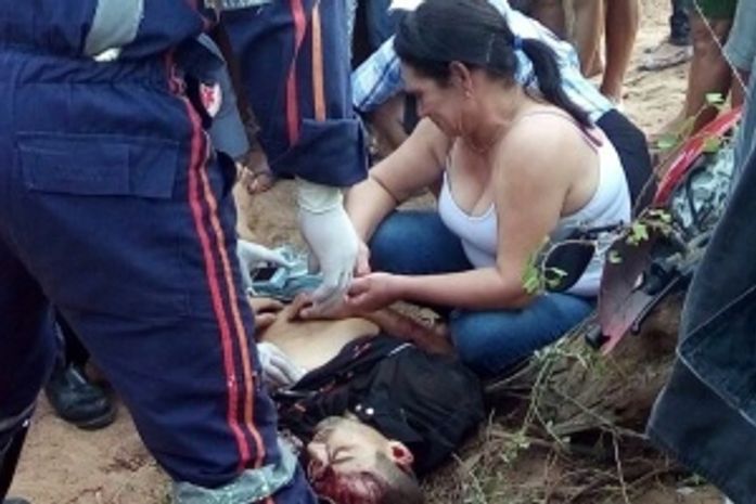 Motociclista morre após colidir com cerca de arame em Igaci