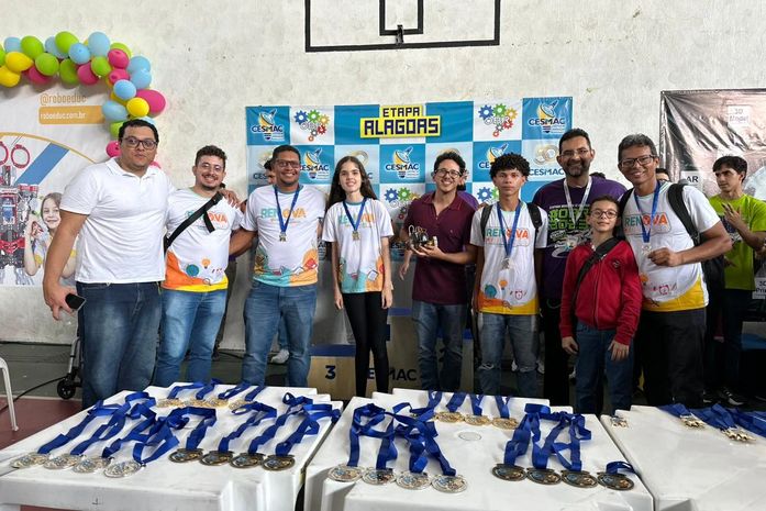 Alunos da rede municipal de Branquinha são premiados na etapa regional da Olimpíada Brasileira de Robótica