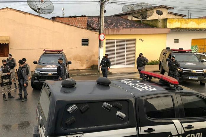Integrantes de facção criminosa acusados de homicídio são presos durante operação