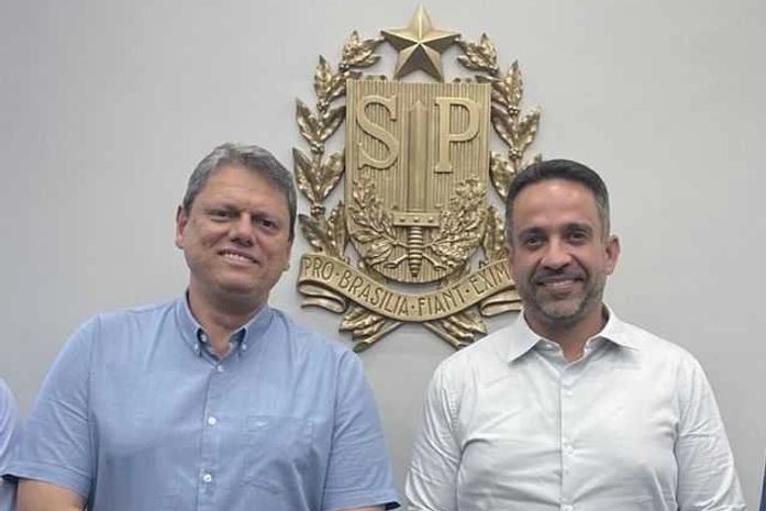 Paulo Excelência esteve com o governador Tarcísio de Freitas, que por sua vez estava na Paulista. Cadê a rima?