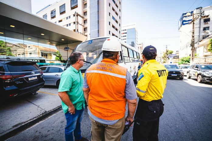 Prefeitura de Maceió garante apoio às vítimas de incêndio em hotel na Pajuçara