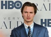 Ansel Elgort, de ‘A Culpa é das Estrelas’, é acusado de estupro