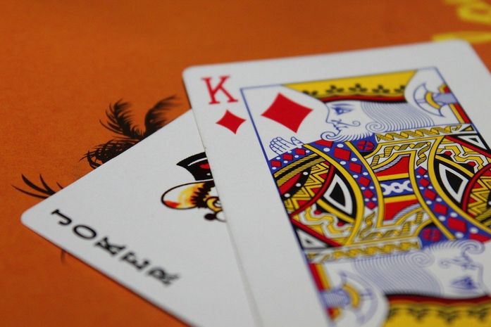 Entenda o Blackjack, jogo de cartas protagonista no cinema