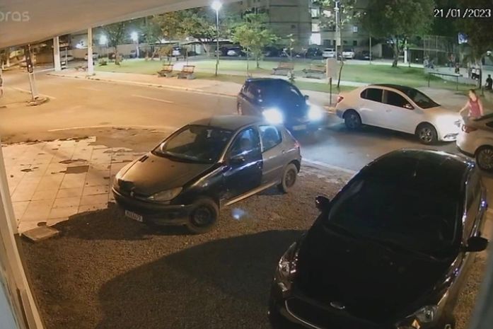 Vídeo: Câmera de segurança registra momento em que policial penal atira em homem no José Tenório