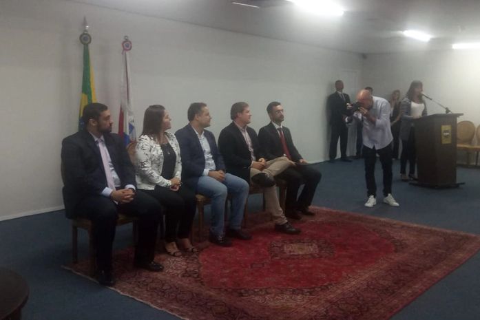 Renan Filho durante a posse do novo secretário da Seades, João Emanuel Barros Lessa Neto