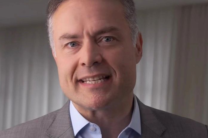 Renan Filho comemora aprovação de novas regras que tornam a CNH mais barata e acessível