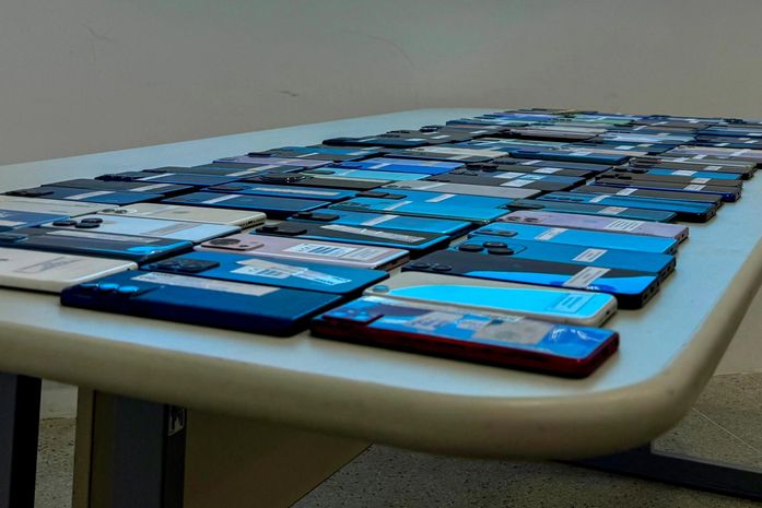 Segurança Pública restitui 75 celulares recuperados no primeiro dia de mutirão de entregas